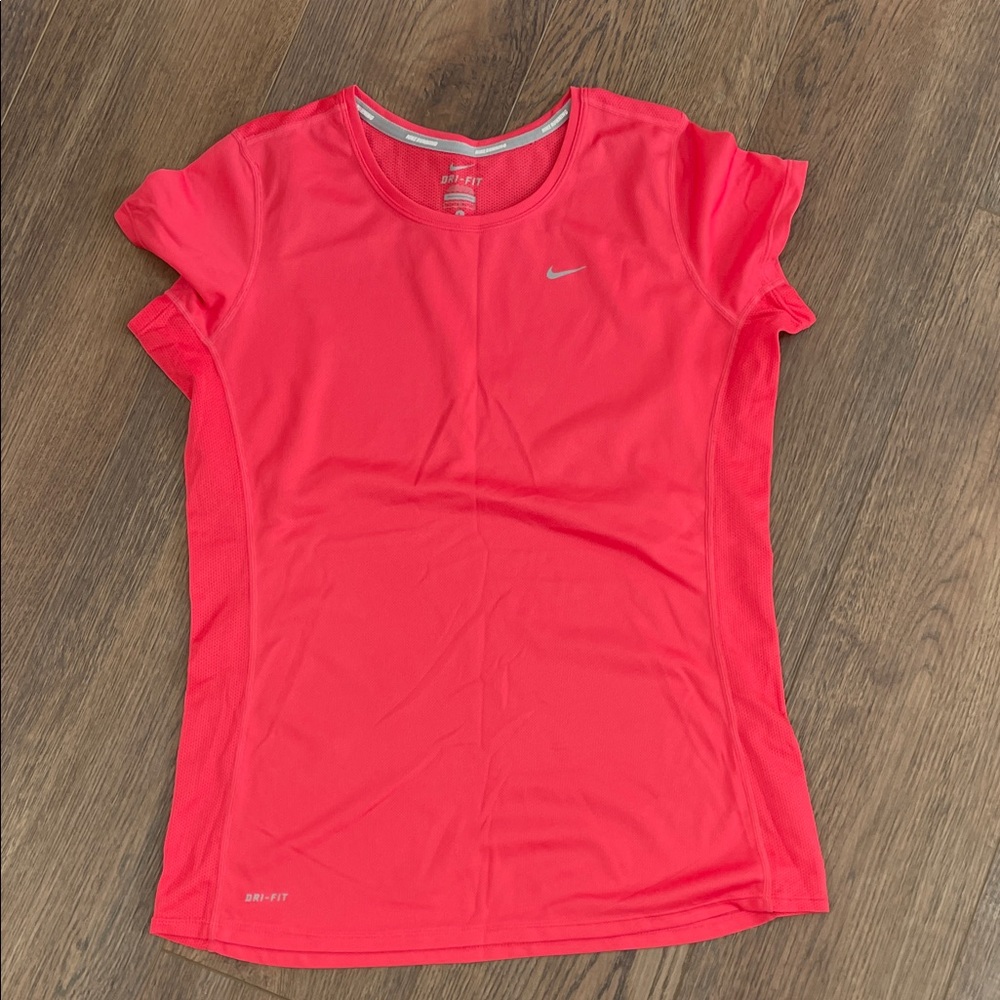 Nike Women's Vivid Pink Short Sleeve Tee running dri-fit